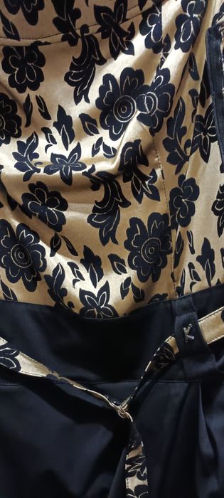 Дамска рокля 42 размер