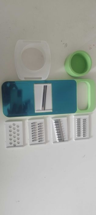 НОВО! Мултифункционално кухненско ренде 7-в-1 | 5 приставки