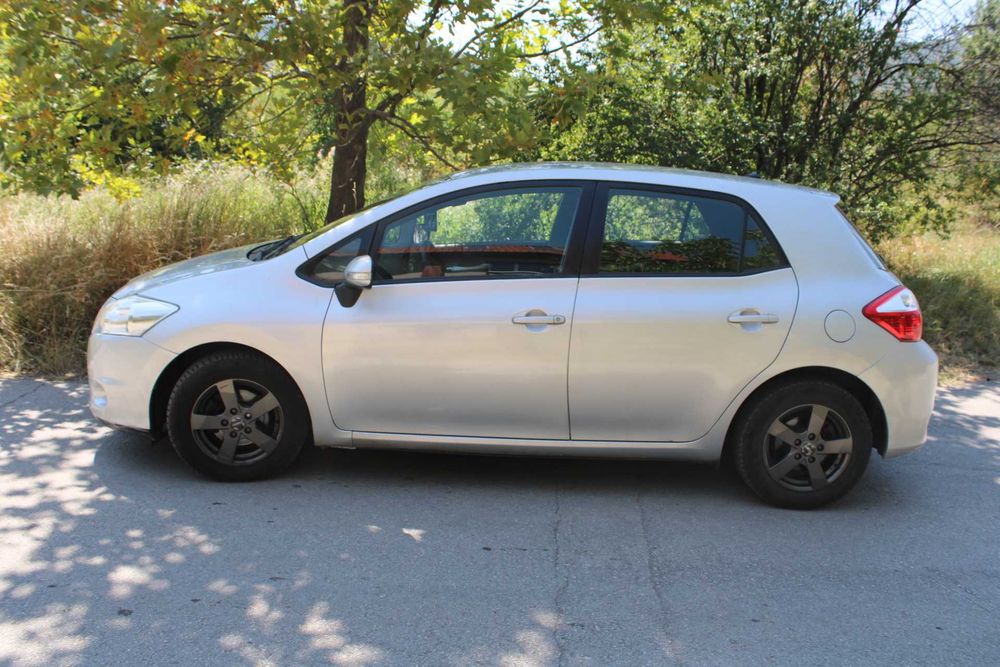 Toyota Auris 2013-1.6-132кс + ГАЗ. - ПРОЧЕТИ