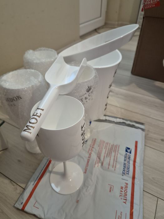 MOET  комплект сервиз