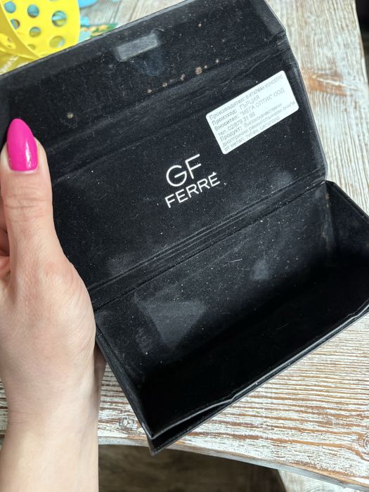 Слънчеви очила GF Ferre