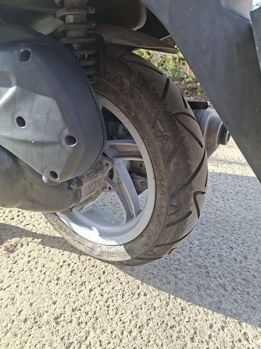 Aprilia atlantic 200