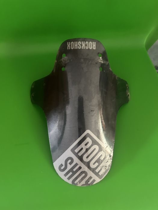 aparatoare spate Rockshox ca noua