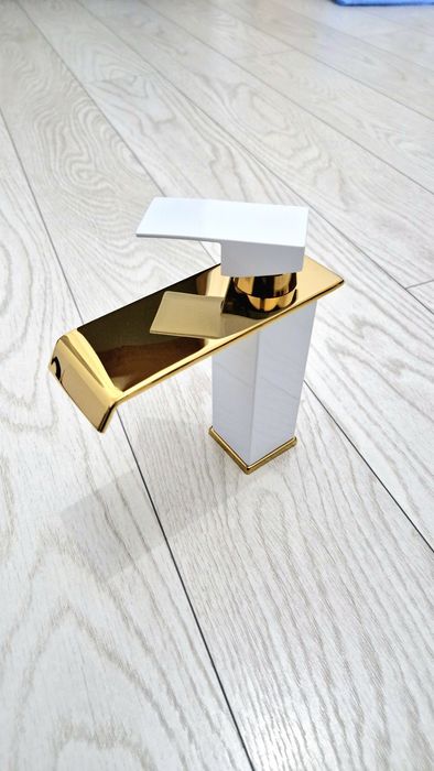 Baterie Baie [Premium Luxury]