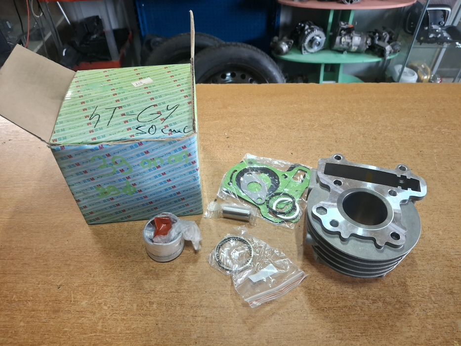 Set motor cilindru si piston Scuter China 4T 50cc