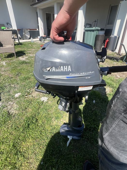 Motoare barca YAMAHA 2,5 CP si 3,5 CP