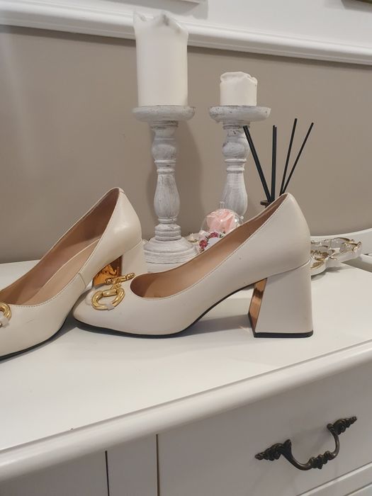 Обувки от естествена кожа