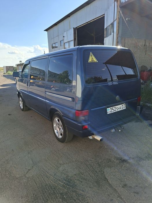 VOIKSWAGEN transporter