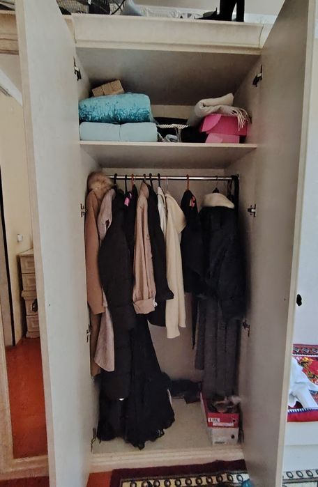 Продоется Шкаф, тумба