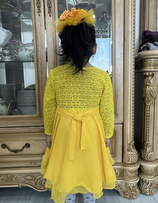 Красивое платье с бантиком