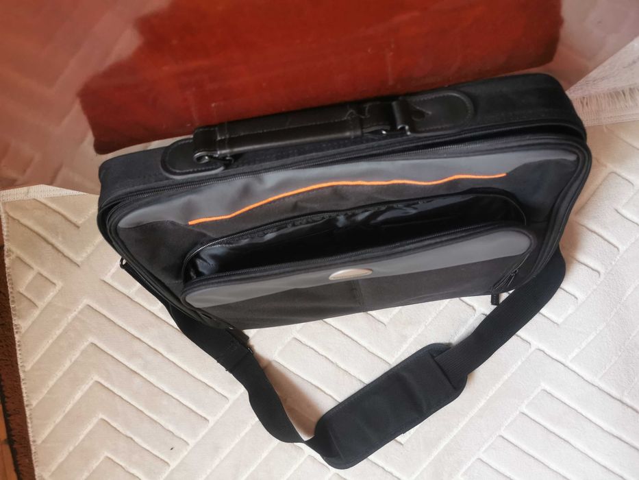 Geantă pentru laptop Modecom Cherokee 17"