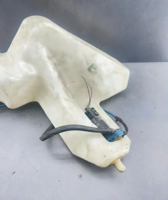 Vas lichid parbriz A1248690072 A1248690072 Mercedes-Benz A-Class 1999