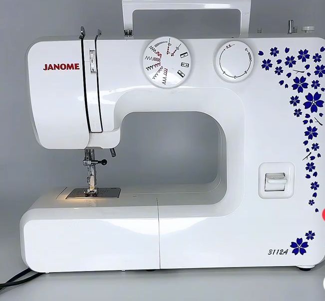 Tikuv mashinasi sotiladi janome