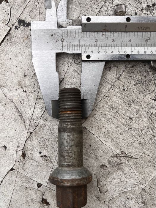 Оригинални дълги болтове за Мерцедес