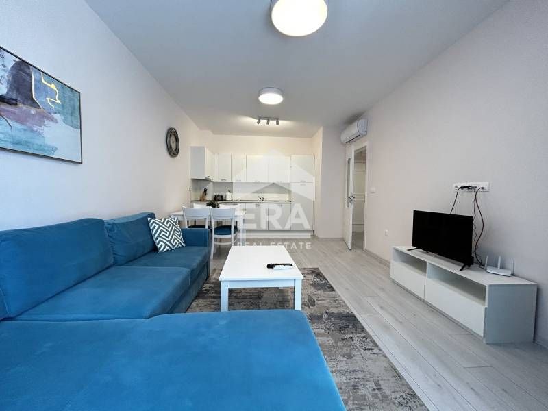 Продава се Двустаен апартамент в Варна, Чайка - 66 кв.м за 2357 €/кв.м - Снимка #6