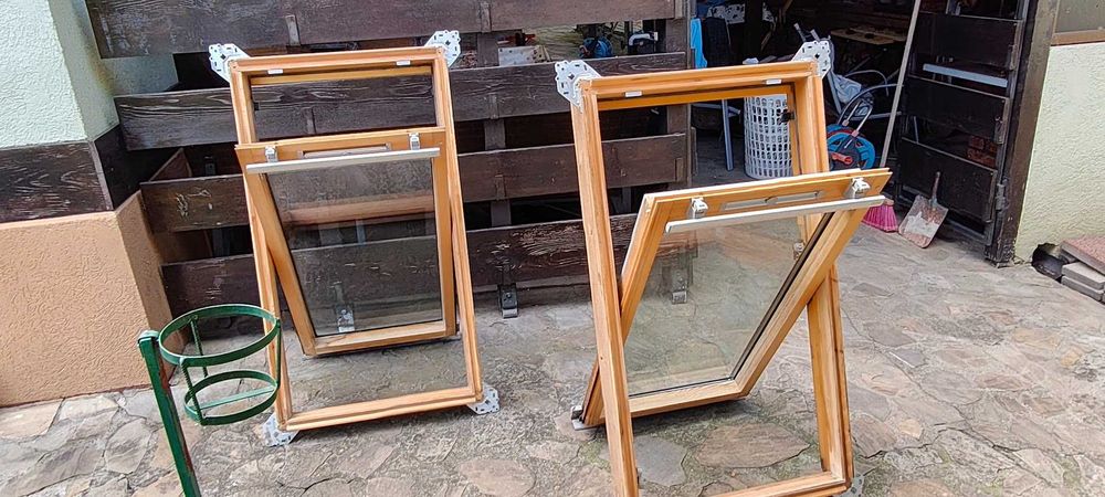 Ferestre VELUX originale (2 buc.)