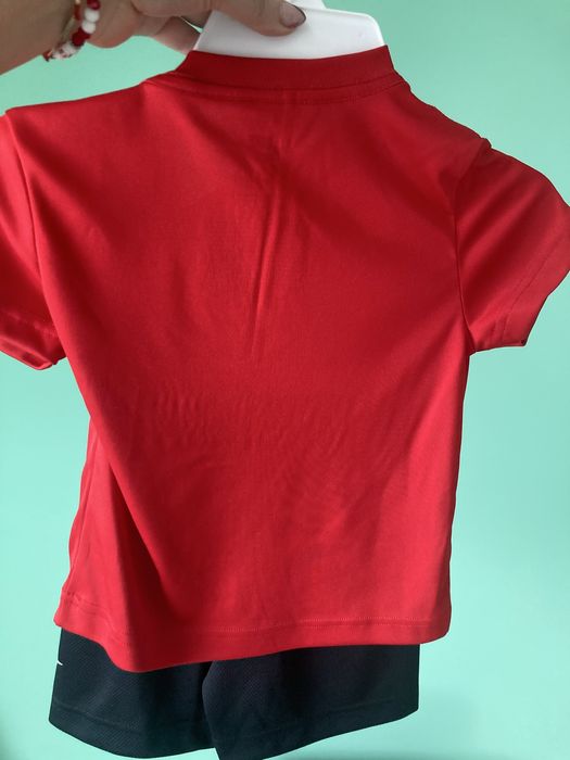 Детски спортен екип Nike