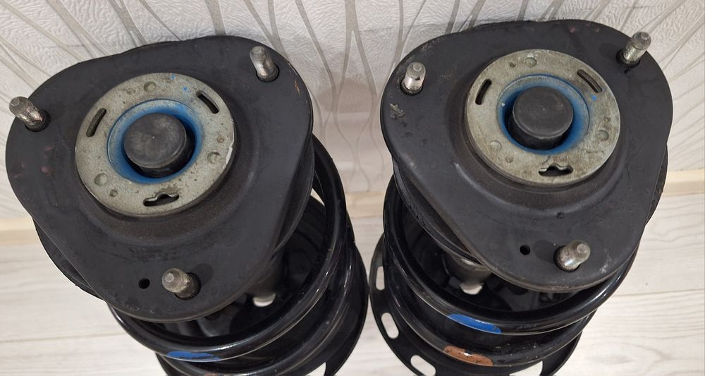 Амортизаторы Тойота Естима