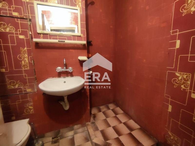 Страхотен апартамент до ритейл парк