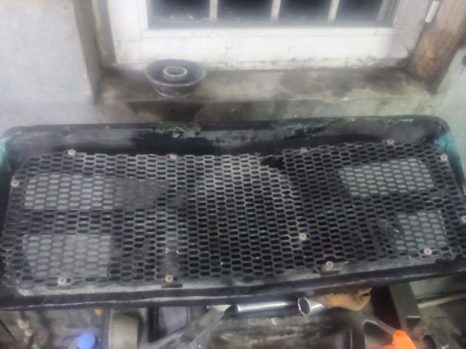 Решетка радиатора