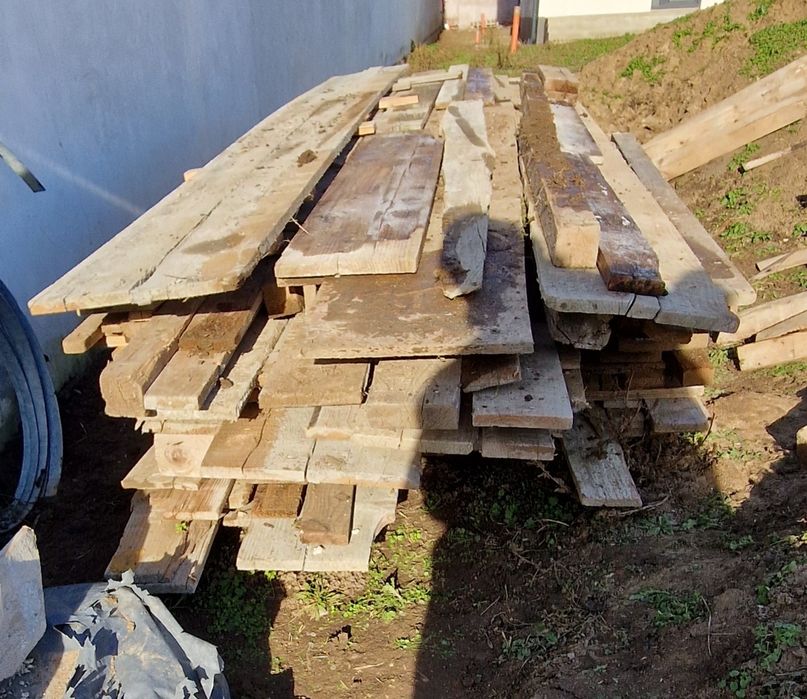 Lemn de foc sau bun pentru constructii cofraje