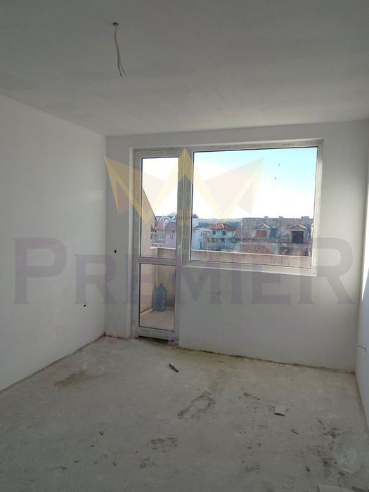 Продава се Двустаен апартамент в Каварна - 70 кв.м за 729 €/кв.м - Снимка #10