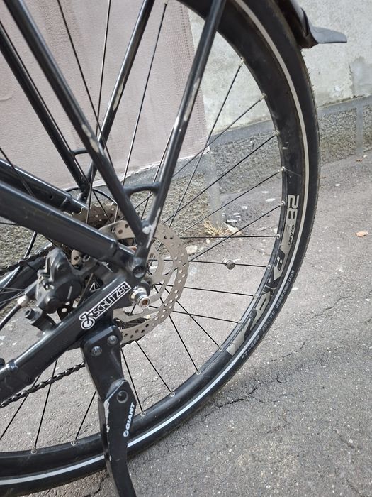 Vând bicicletă electrică ,,GIANT"