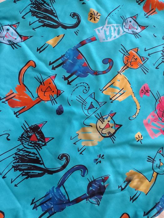 Футболка с кошачьим принтом