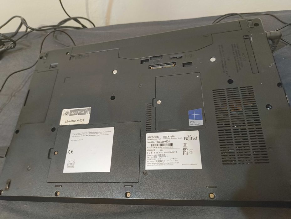 Лаптоп fudjitsu  8 гб