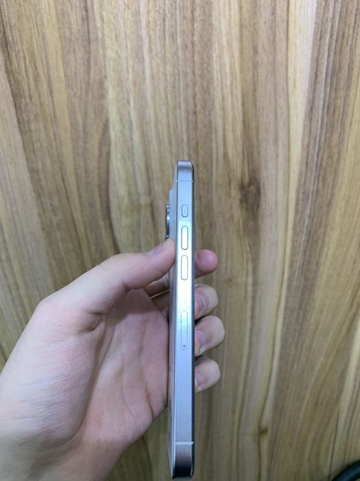 Iphone 15 pro white 128 gb 82%