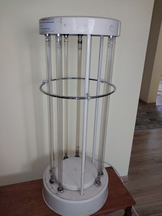 Бактерицидная кварцевая лампа