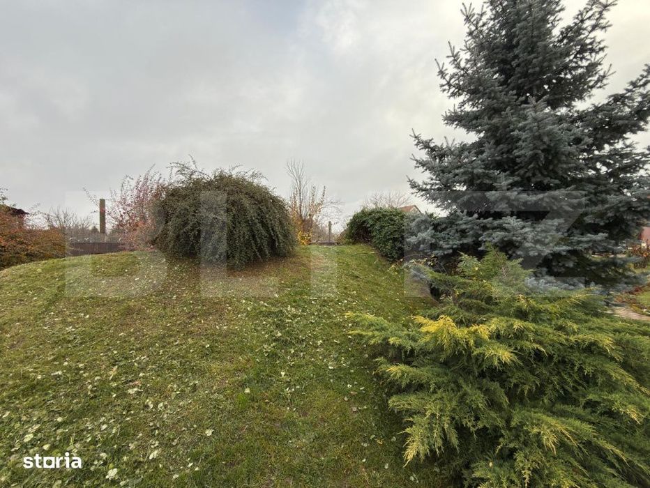 Casa P+E cu piscina si teren generos, zona Semicentral