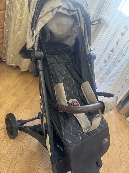 Продам коляску трансформер всесеззоная за 25000