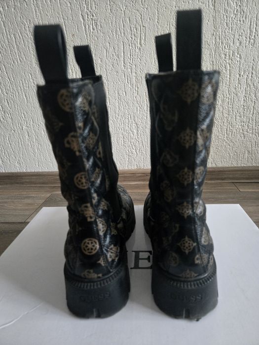 Дамски боти Guess