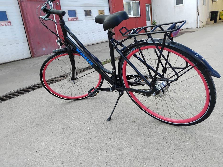 Vând bicicleta din aluminiu pentru damă