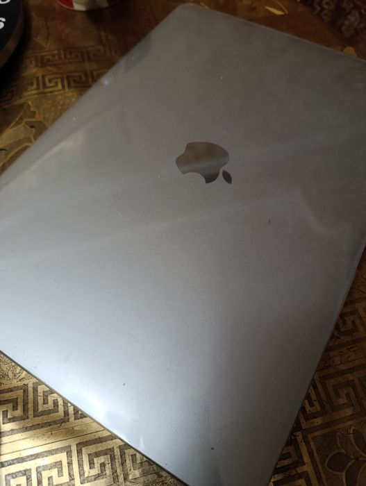 MacBook Pro M2 13-inch
