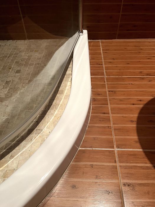 Душ кабина овална Camargue BAUHAUS - 86х86 6 мм термозакалено стъкло