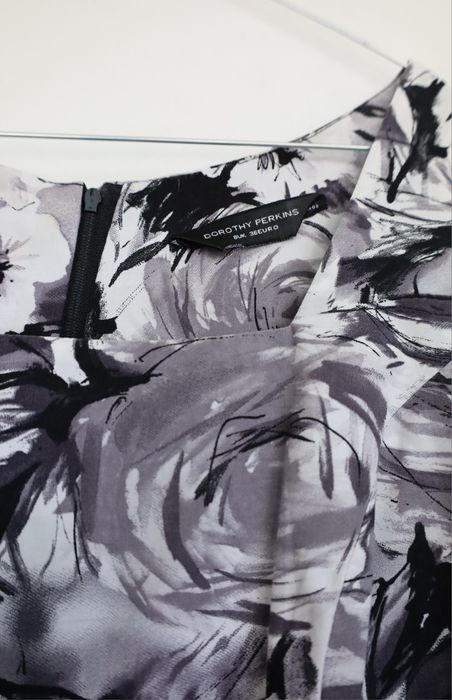 Rochiță gri cu flori