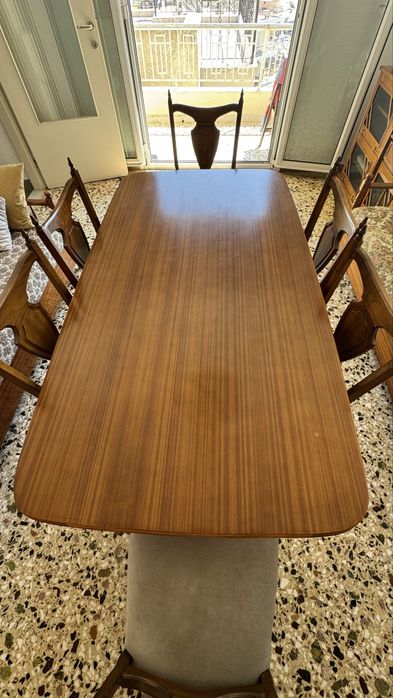 Класическа трапезна маса със столове - масив