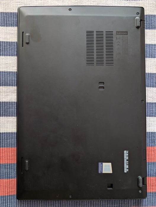 Lenovo Carbon X1  6th gen I5 / 8 ram / 256 nvme