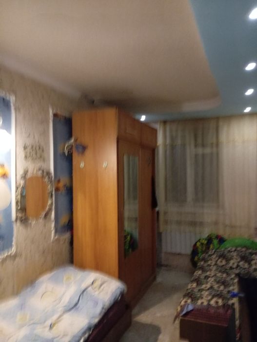 Сдаю  1  место в комнате  .