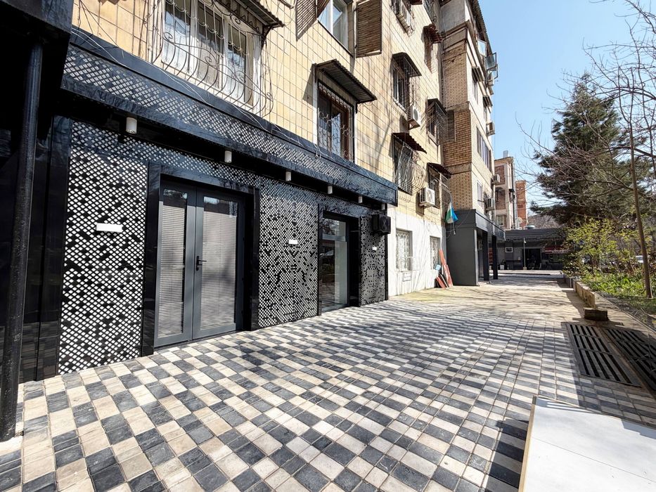 СРОЧНО ПРОДАЕТСЯ нежилое помещение ЦУМ Бон 1-линия готовым арендатором