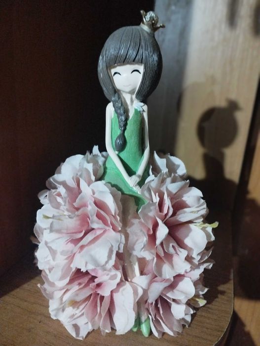 Статуэтка девочка мальчик