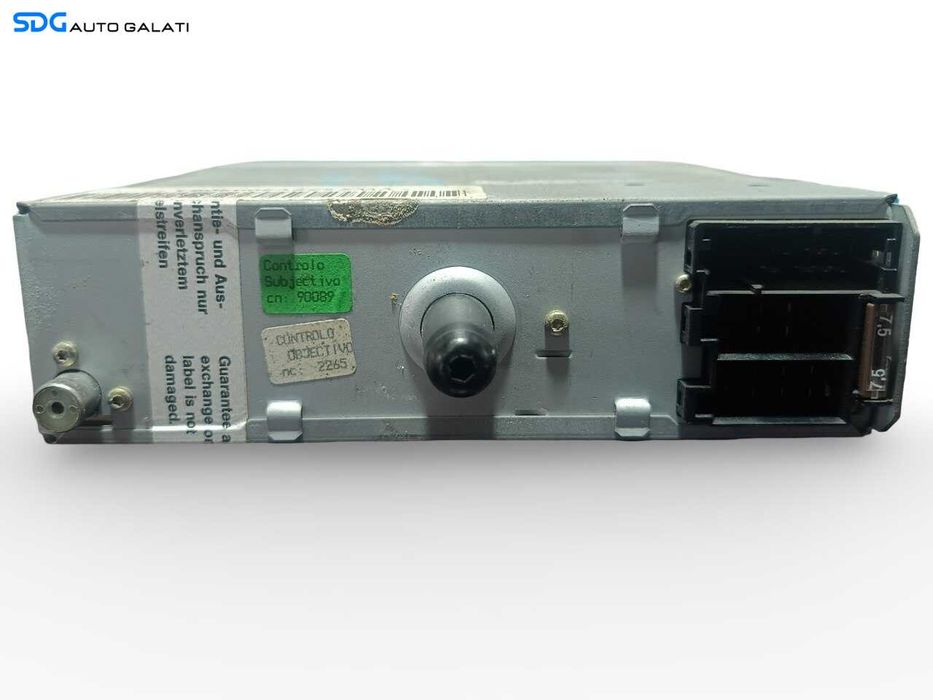 Unitate Radio Player Volkswagen Passat B5 5.5 1997 - 2005 Cod 1J0035152E [A0825]