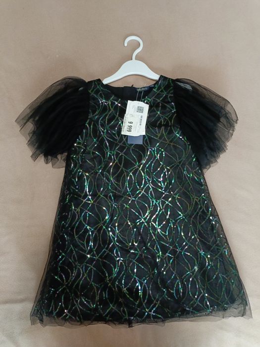 Продам новое платье на девочку