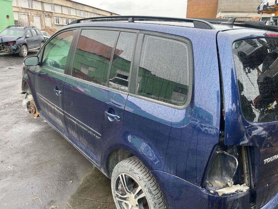 Consola centrala Volkswagen Touran 1 (facelift) (2006 - 2010)