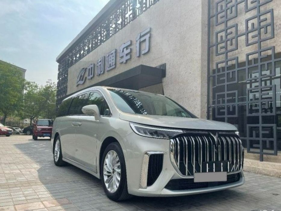 Ijaraga Miniven haydovchisi bilan 24/7. 20 DAQIQAda yetib kelamiz.