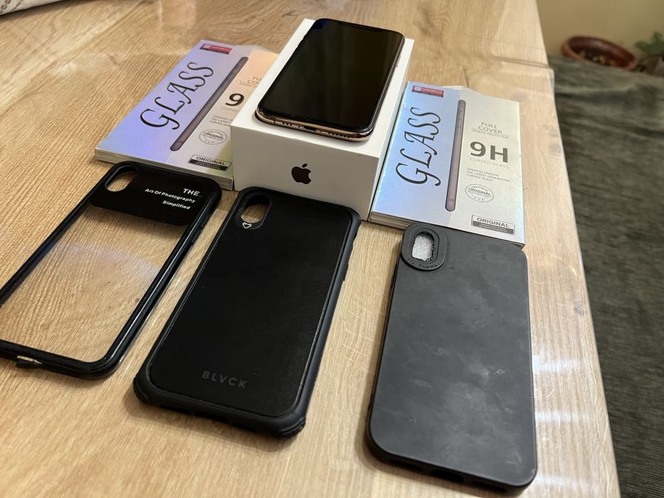 Iphone xs 64gb + подаръци