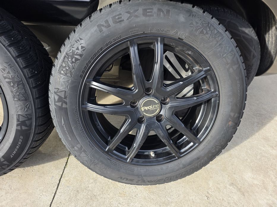 Лети джанти със зимни гуми Hyundai TUCSON