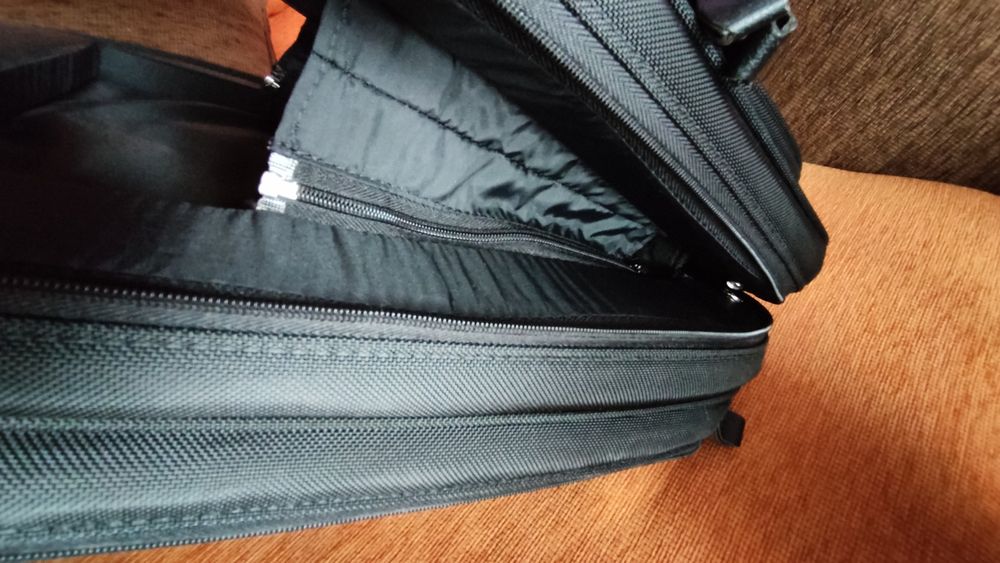 Samsonite Бизнес куфар за Лаптоп /// Крайна цена ///